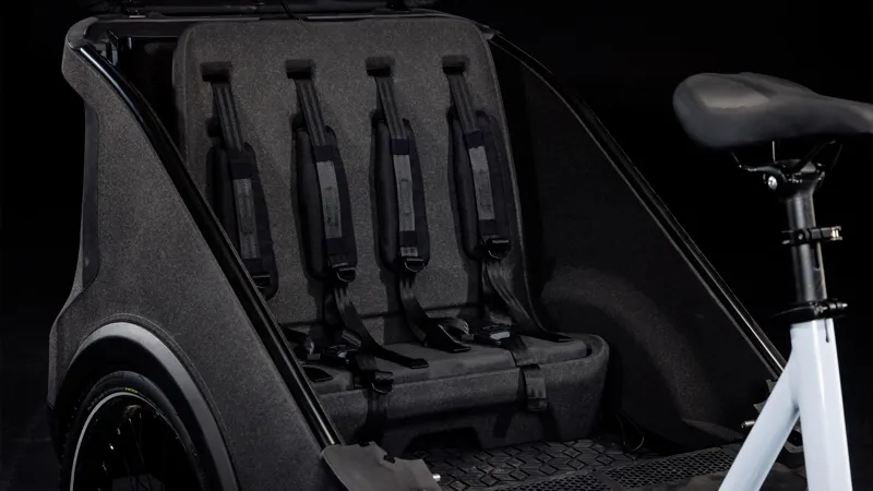 Cube Trike Family Hybrid 1500 Road Bike In White-11